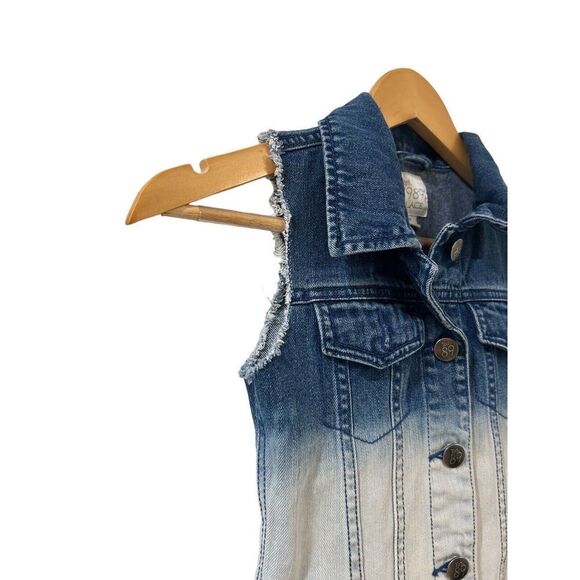 Children's Place Denim Vest Jacket Girls Size 7/8 Ombre Jean Vest - Picture 2 of 6